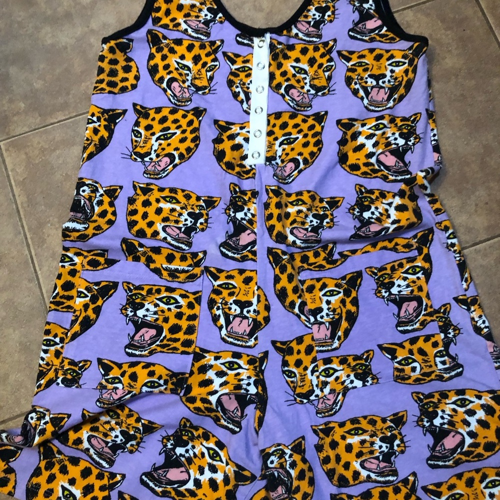 Nooworks cheetah shorts romper